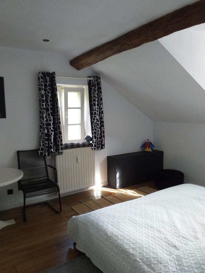 Maison De Vacances, Gite "Le Vieux Logis" A بروفونديفيل المظهر الخارجي الصورة
