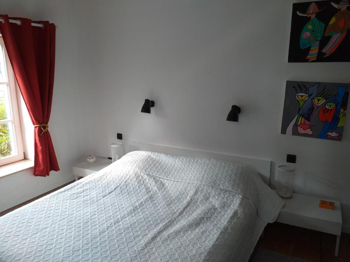 Maison De Vacances, Gite "Le Vieux Logis" A بروفونديفيل المظهر الخارجي الصورة