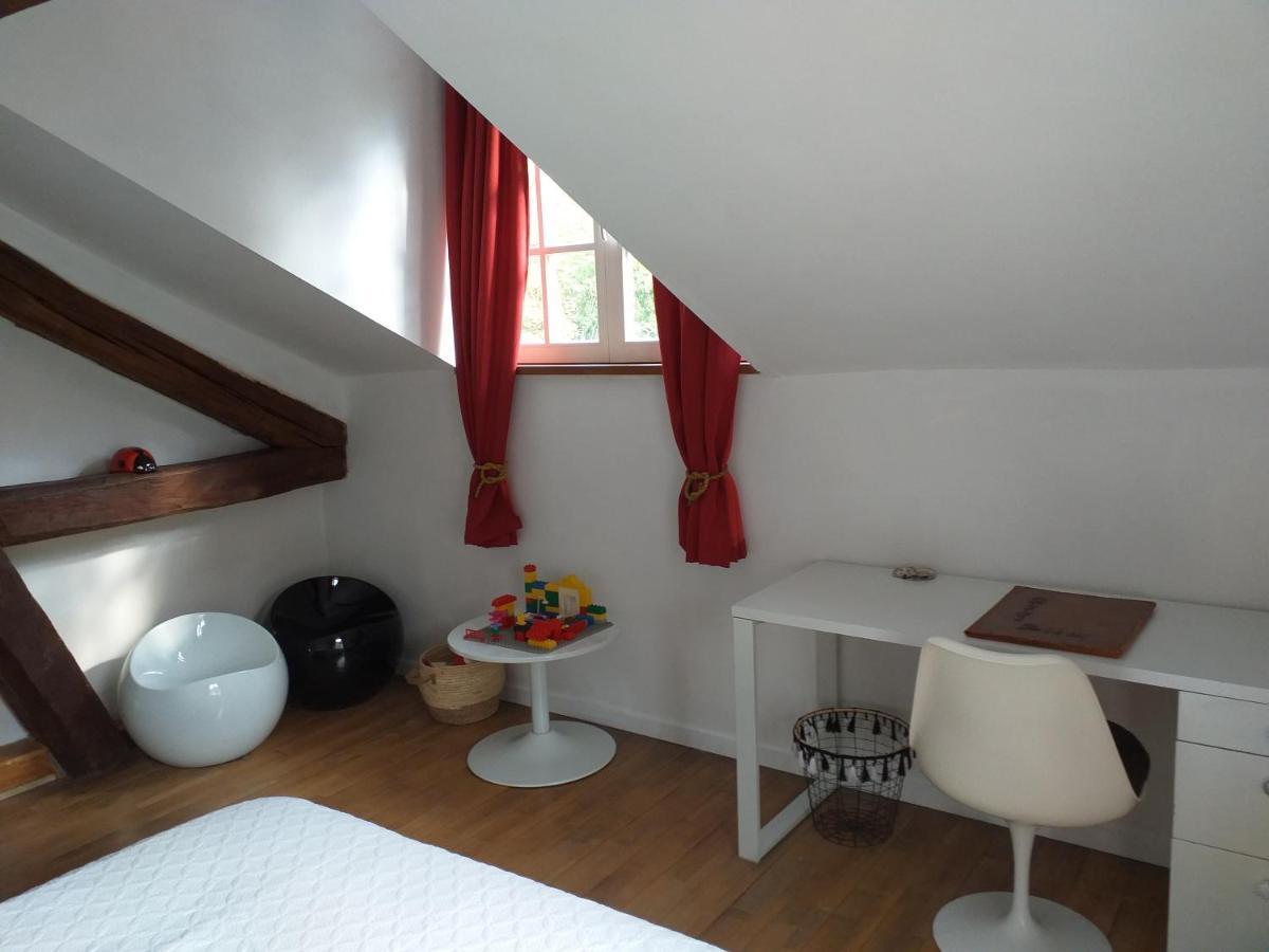 Maison De Vacances, Gite "Le Vieux Logis" A بروفونديفيل المظهر الخارجي الصورة